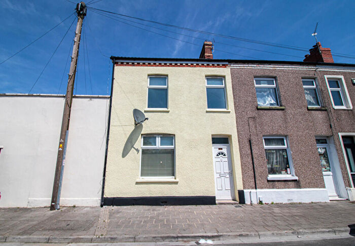 3 Bedroom End Of Terrace House To Rent In Stafford Road, Cardiff, CF11