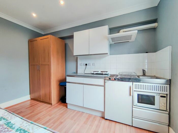 Studio To Rent In Cheniston Gardens, Kensington, London, W8