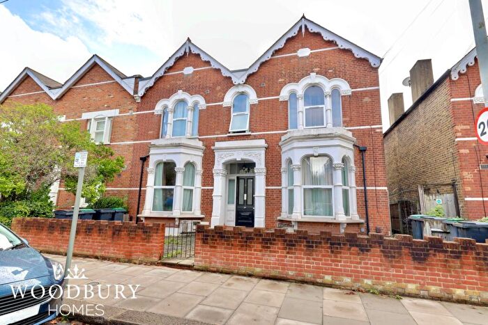 2 Bedroom Apartment To Rent In Belmont Road, London, N15