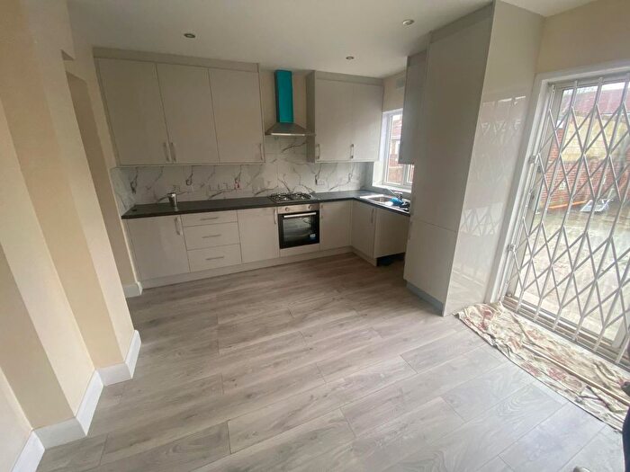 4 Bedroom Terraced House To Rent In St. Peters Road, Southall, UB1