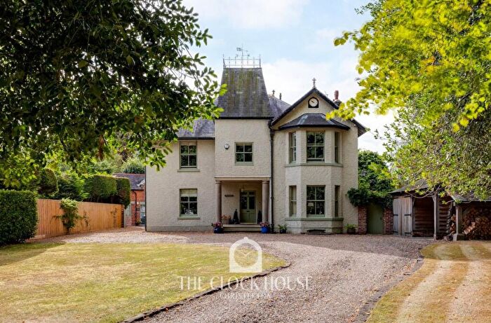 5 Bedroom Detached House For Sale In Plough Lane, Christleton, CH3
