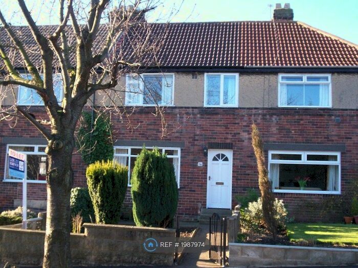 3 Bedroom Terraced House To Rent In Brownberrie Drive, Horsforth, Leeds, LS18