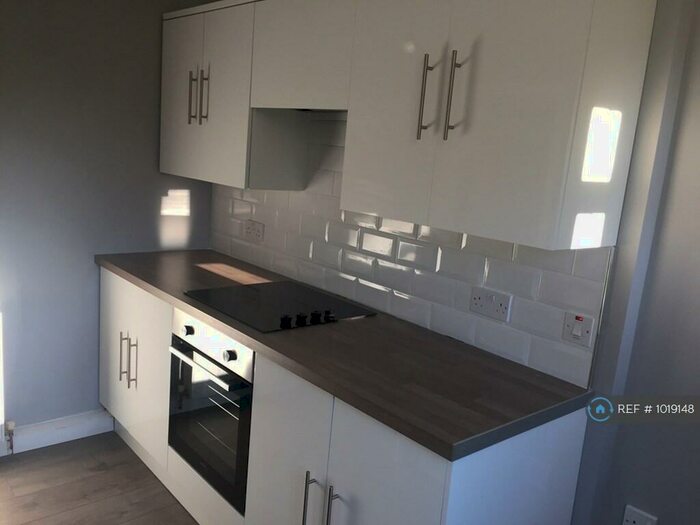 1 Bedroom Flat To Rent In Smith Crescent, Kilwinning, KA13