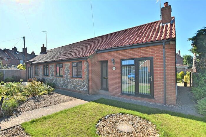 2 Bedroom Semi-Detached Bungalow To Rent In Knapton Road, Mundesley, Norwich, NR11