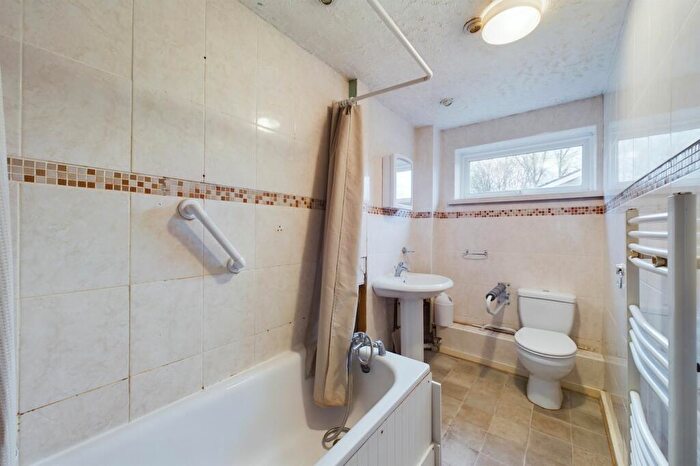 3 Bedroom Terraced House For Sale In Edith Cavell Close, Thetford, IP24
