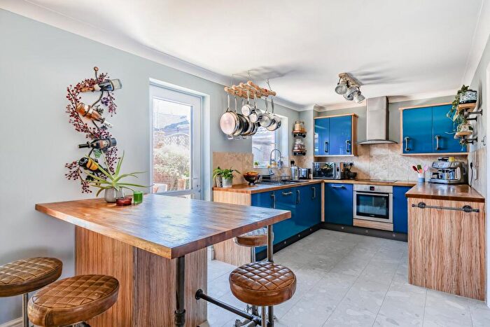5 Bedroom Detached House For Sale In High Street, Pulloxhill, MK45