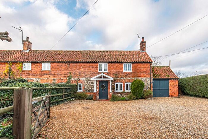 3 Bedroom Cottage For Sale In Great Massingham, PE32