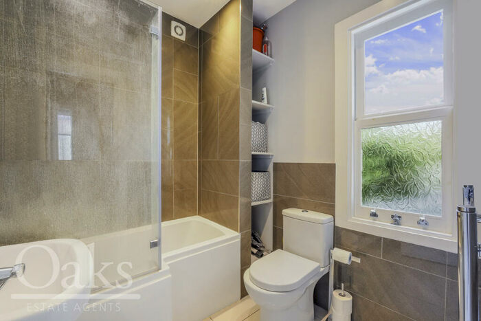 1 Bedroom Apartment For Sale In Canning Road, Addiscombe, CR0