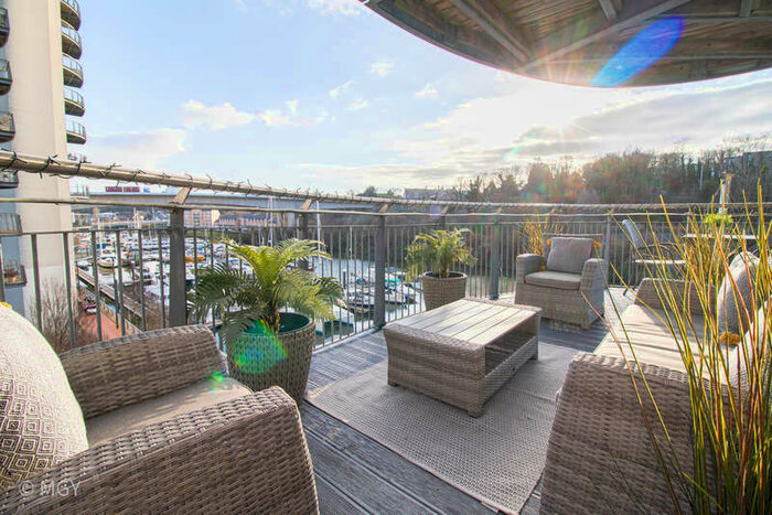 3 Bedroom Flat To Rent In Roma, Victoria Wharf, Cardiff Bay, CF11