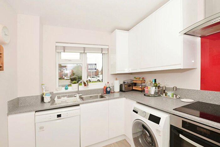 2 Bedroom End Of Terrace House For Sale In Bushy Royds, Ashford, Kent, TN24