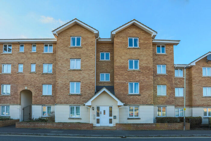 1 Bedroom Apartment To Rent In Cassin Drive, Cheltenham, GL51