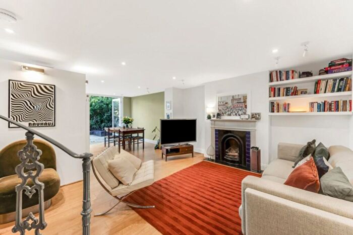 2 Bedroom Apartment To Rent In Marquis Road, London, NW1