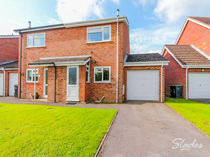 2 Bedroom Semi-Detached House To Rent In Vetch Close, Highcliffe, Dorset, BH23