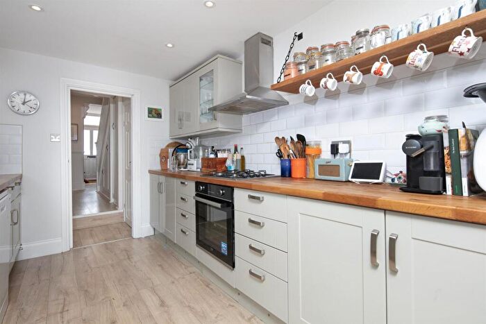 3 Bedroom Terraced House For Sale In Howbury Road, Nunhead, SE15