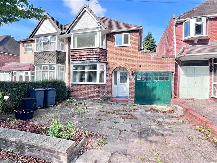 3 Bedroom Semi-Detached House To Rent In Inverclyde Road, Handsworth Wood, Birmingham, B20