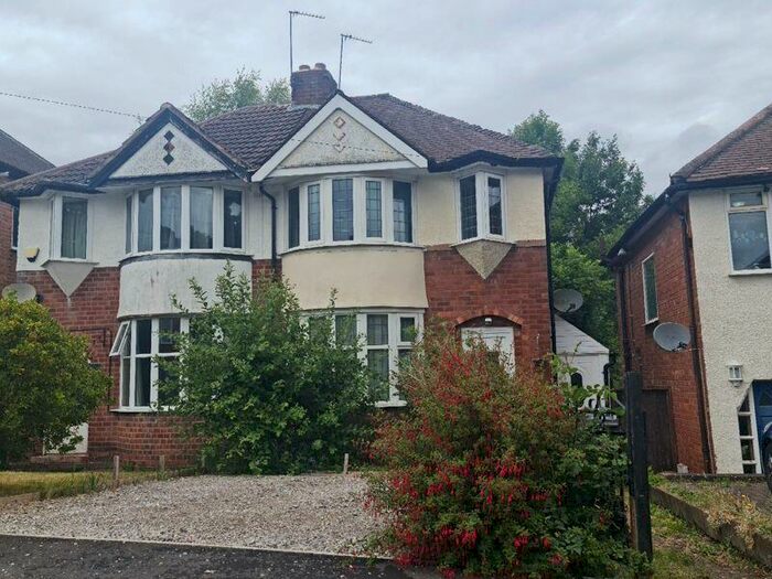 3 Bedroom Semi-Detached House To Rent In Durley Dean Road, Selly Oak, Birmingham, B29
