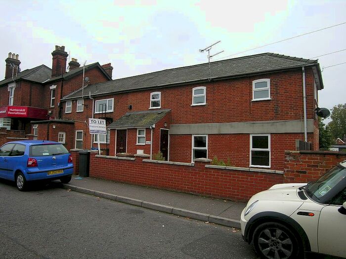 1 Bedroom Flat To Rent In Brooks Hall Road, Ipswich, IP1