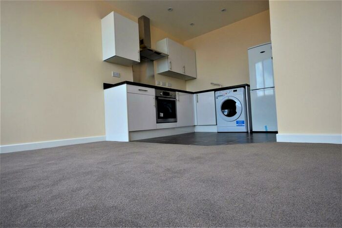 1 Bedroom Flat To Rent In Burleys Way, Leicester, LE1