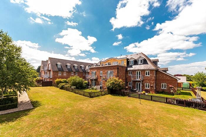 2 Bedroom Flat For Sale In Hay Street, Steeple Morden, SG8