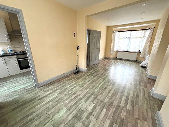 3 Bedroom Terraced House To Rent In St. Johns Road, Barking, IG11