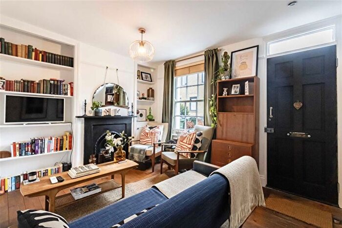 2 Bedroom Property To Rent In Sun Lane, Blackheath, SE3