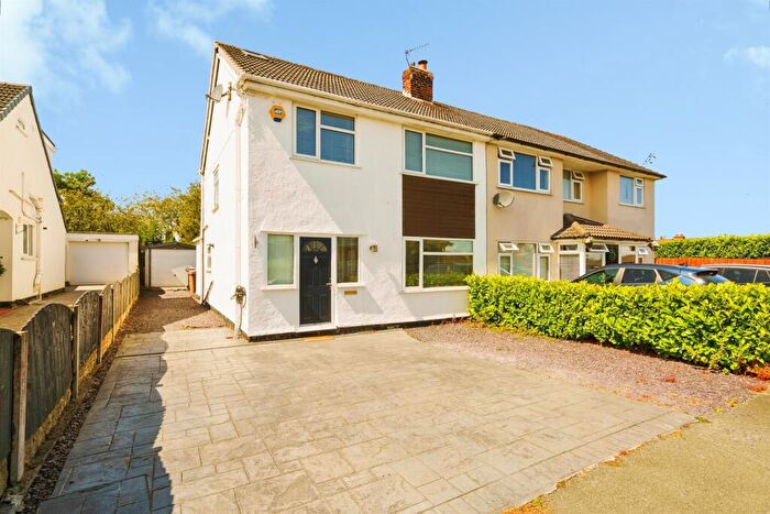 3 Bedroom Semi Detached House For Sale In Nelson Drive, Wirral, CH61