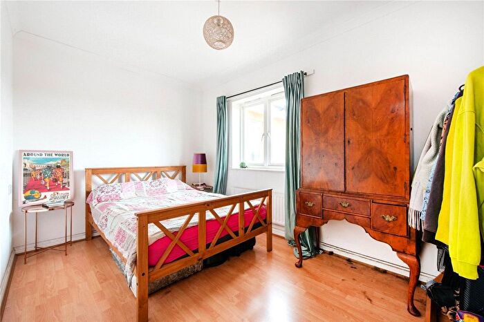 1 Bedroom Flat To Rent In Eastway, London, E9
