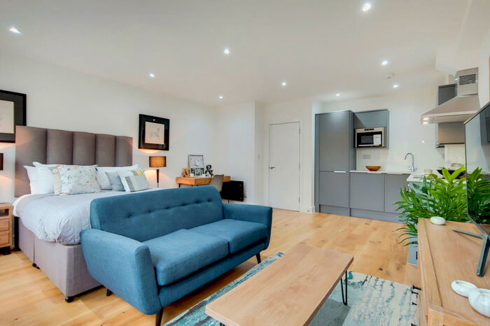 Studio To Rent In North Street, Leatherhead, Surrey, KT22