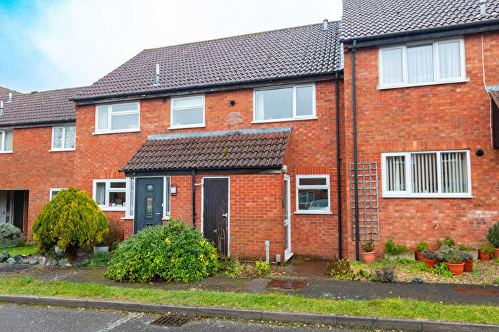 2 Bedroom Terraced House For Sale In Chandlers Close, Wantage, OX12