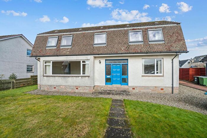 5 Bedroom Detached House For Sale In Greenhaugh Court, Braco, FK15