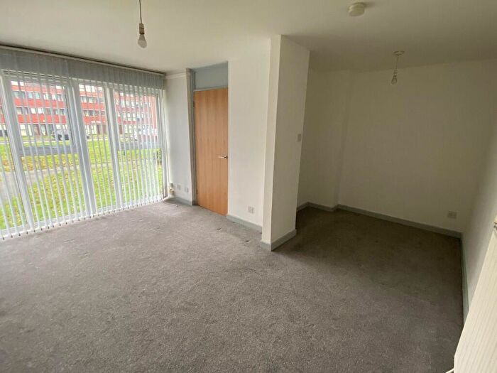 Studio To Rent In Cottesmore House, Browns Green, Birmingham, B20