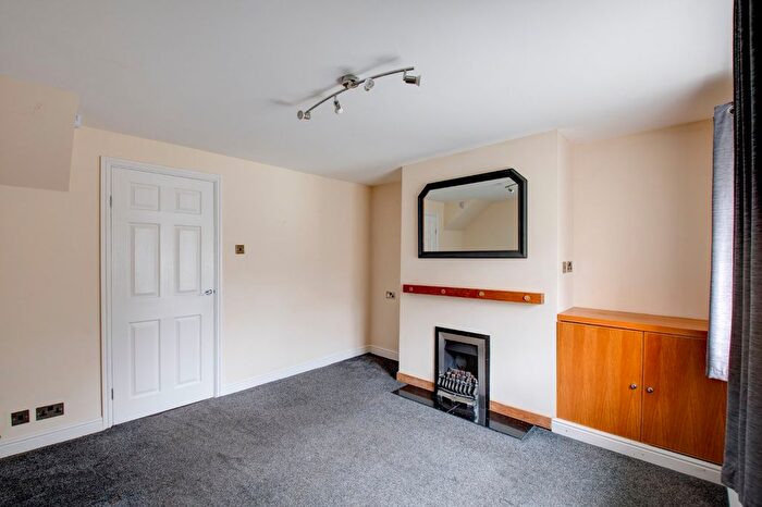 2 Bedroom End Of Terrace House To Rent In Providence Road, Bromsgrove, Worcestershire, B61