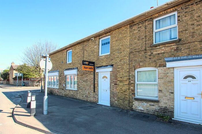 2 Bedroom Flat For Sale In Market Street, Fordham, Ely, CB7