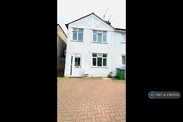 3 Bedroom End Of Terrace House To Rent In Brook St, Erith, DA8