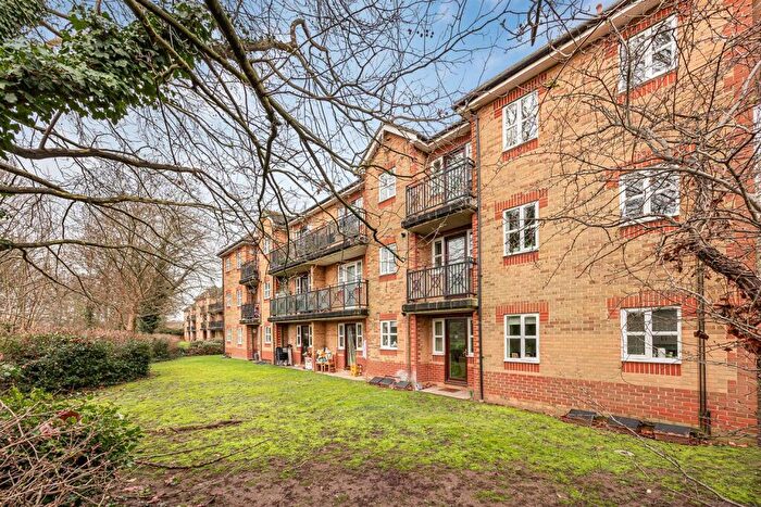 2 Bedroom Apartment For Sale In Elliotts Way, Caversham, Reading, RG4 - Photo 12