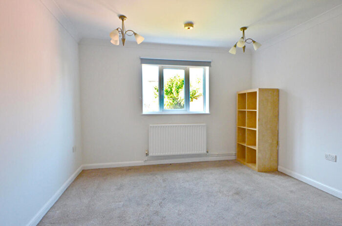 1 Bedroom Apartment To Rent In Cornelia Street, Islington, London, N7