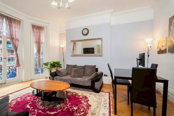 2 Bedroom Flat To Rent In Old Marylebone Road, London, NW1
