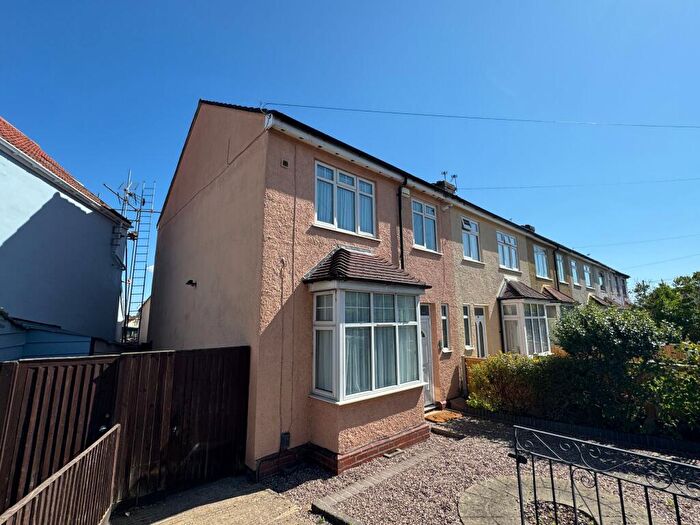 1 Bedroom Flat To Rent In First Floor Flat, Downend Road, Horfield, Bristol, BS7