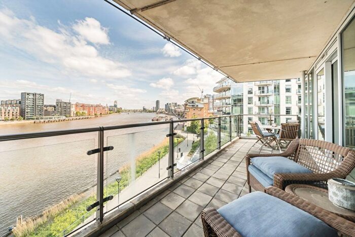 3 Bedroom Flat To Rent In Juniper Drive, Battersea Reach, SW18