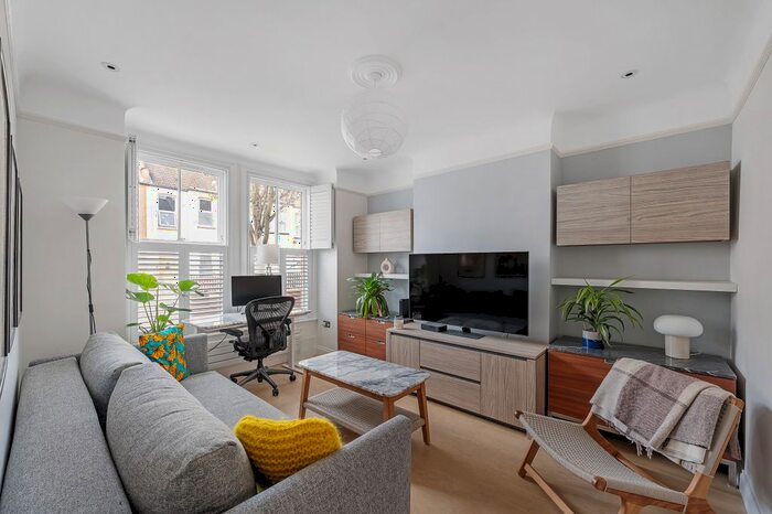 1 Bedroom Flat To Rent In Khartoum Road, London, SW17