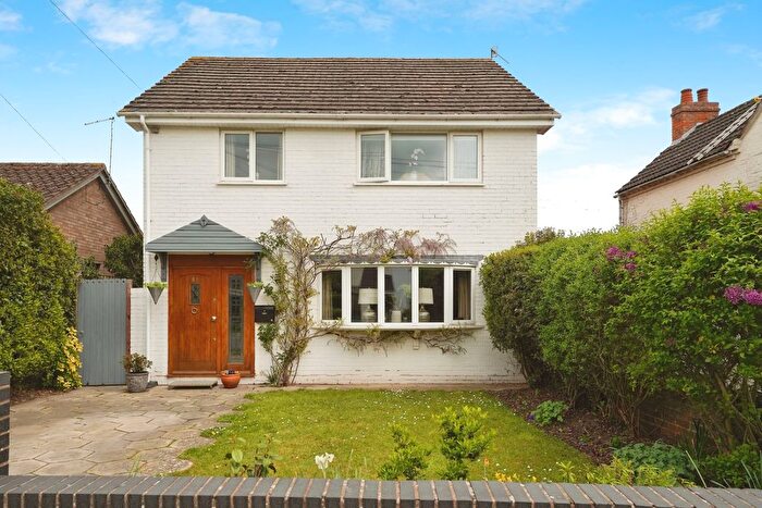 4 Bedroom Detached House For Sale In Village Street, Harvington, Evesham, Worcestershire, WR11