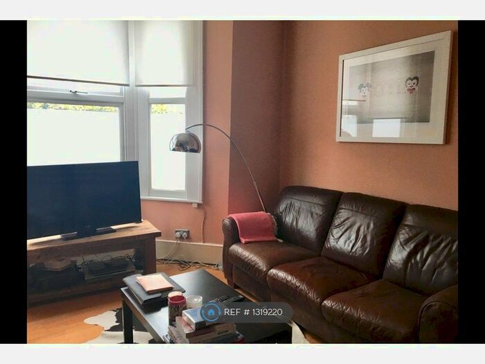 1 Bedroom Flat To Rent In Plato Road, London SW2