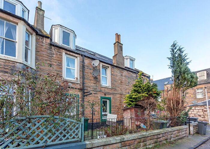 1 Bedroom Flat For Sale In / Rosevale Place, Edinburgh, EH6