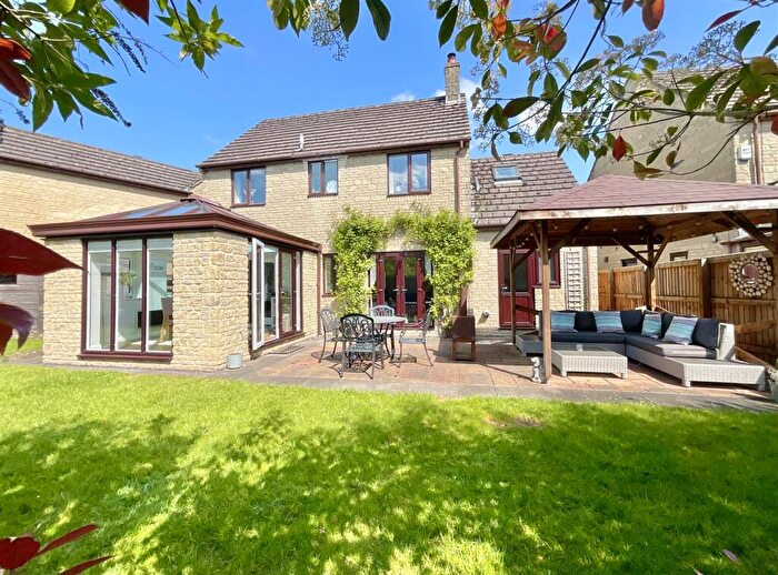 4 Bedroom Detached House For Sale In Coates, Nr Cirencester, GL7
