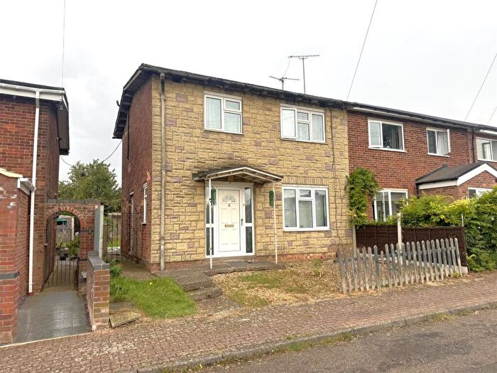 3 Bedroom Semi-Detached House For Sale In Clovelly Court, Corby, NN18