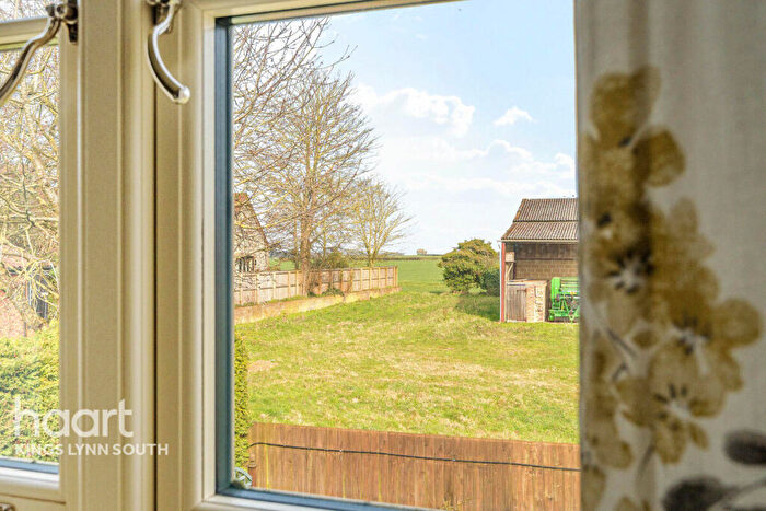 4 Bedroom Detached House For Sale In Station Road, King's Lynn, PE31