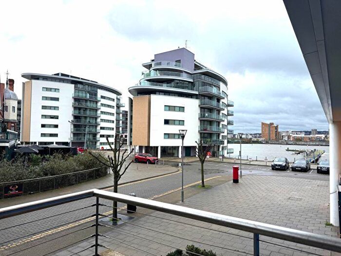 2 Bedroom Apartment To Rent In Drift Court, Basin Approach, London, E16