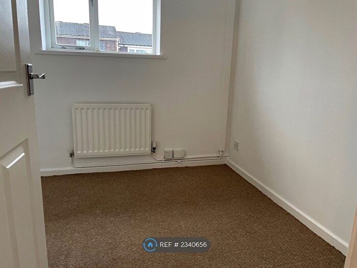 2 Bedroom Flat To Rent In Partridge Croft, Lichfield, WS13