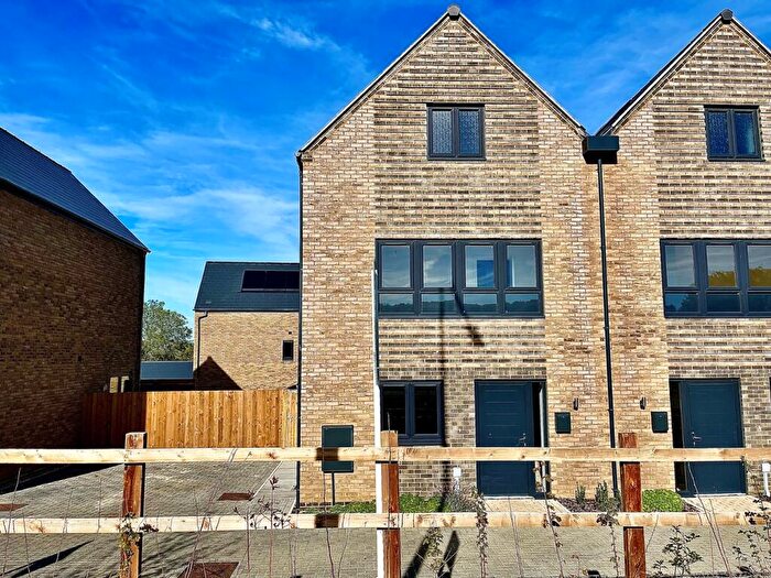 4 Bedroom Semi-Detached House For Sale In Wolverton Road, Great Linford, Milton Keynes, MK14