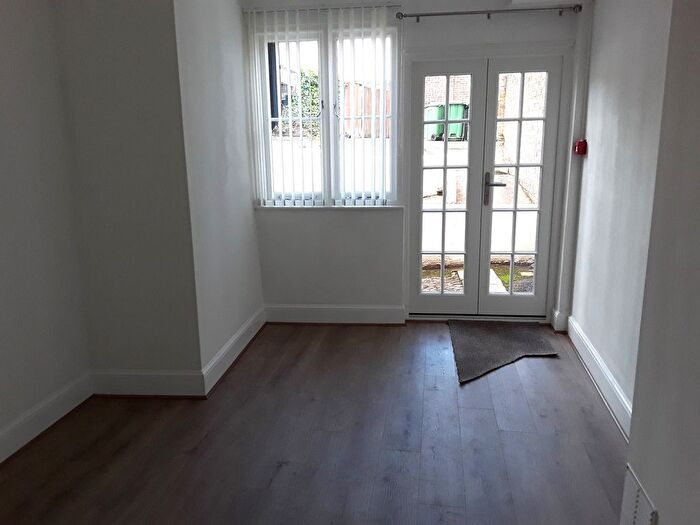1 Bedroom Flat To Rent In Sidwell Street, Exeter, EX4